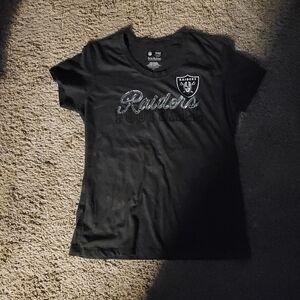 Raiders NFL Football Charcoal Grey T-Shirt NWOT SIZE Large Woman